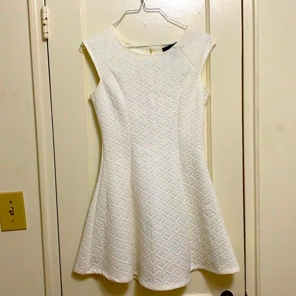 White / Ivory A-Line Skater Dress; Size Small